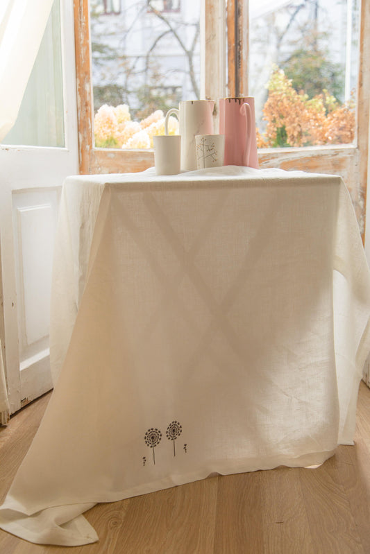 Japan Flowers Tablecloth — Champagne