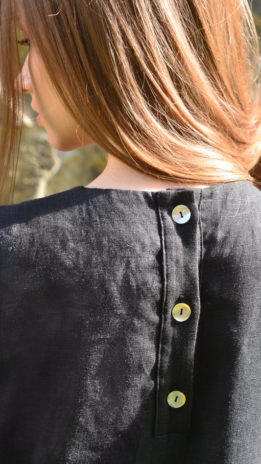 Linen Pleated Dress — Black
