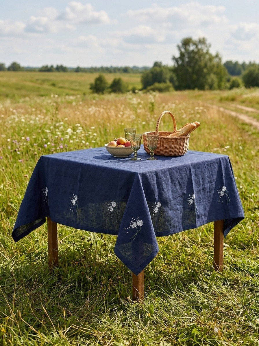 Dandelions Tablecloth - Navy