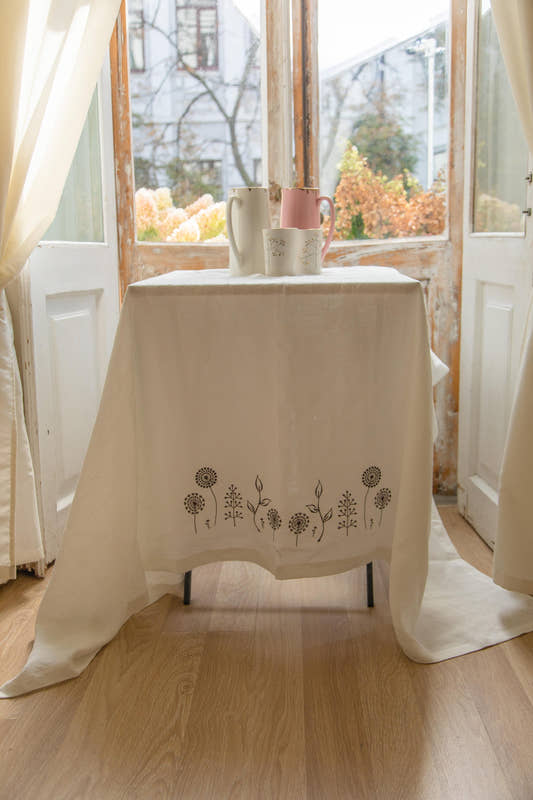 Japan Flowers Tablecloth - Champagne