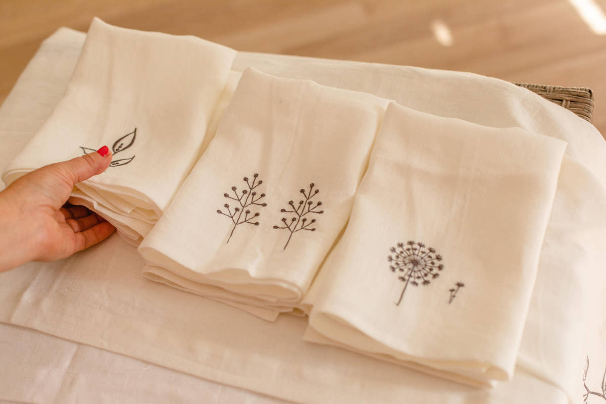 Japan Flowers Napkin - Champagne