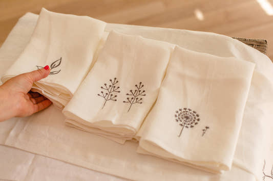 Japan Flowers Napkin - Champagne