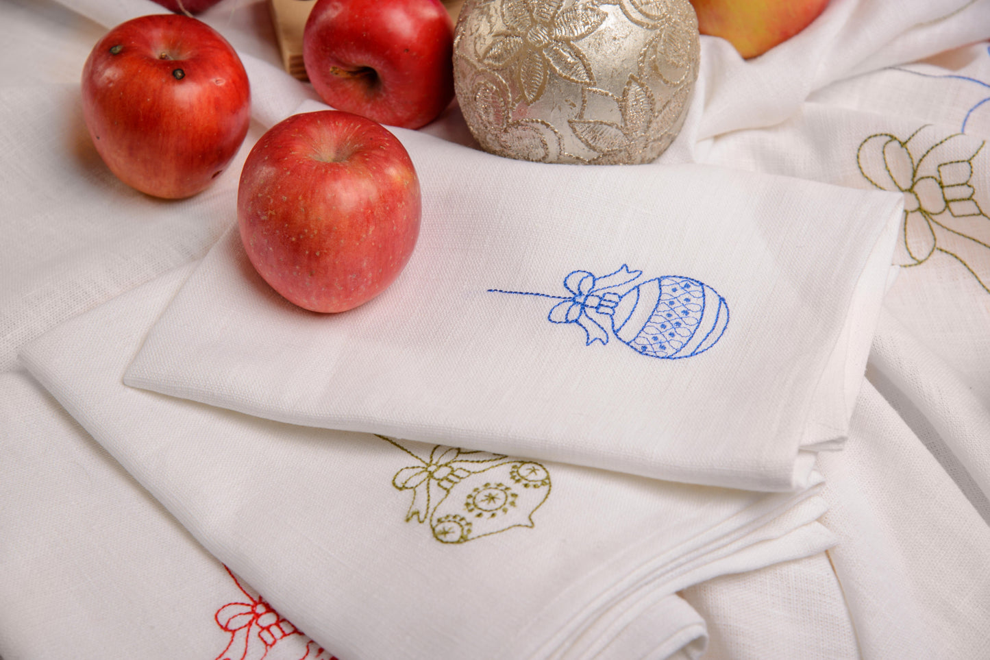 X-Mas Ornaments Napkin — Red