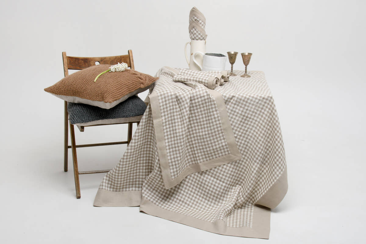 Cuff Collection Runner