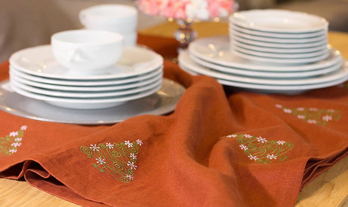 Christmas Trees Napkin - Brown