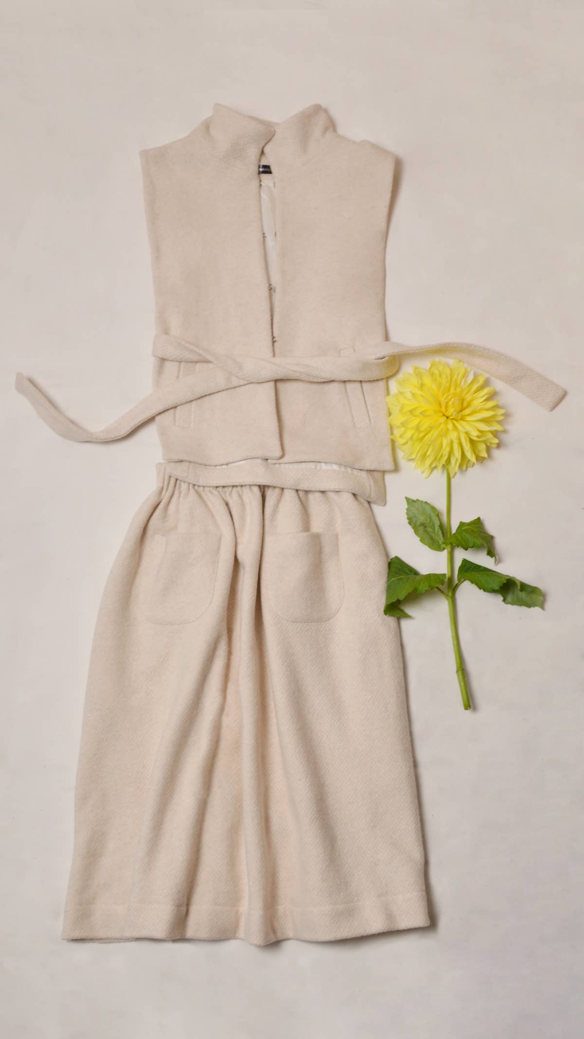 Wool Vest - Milky