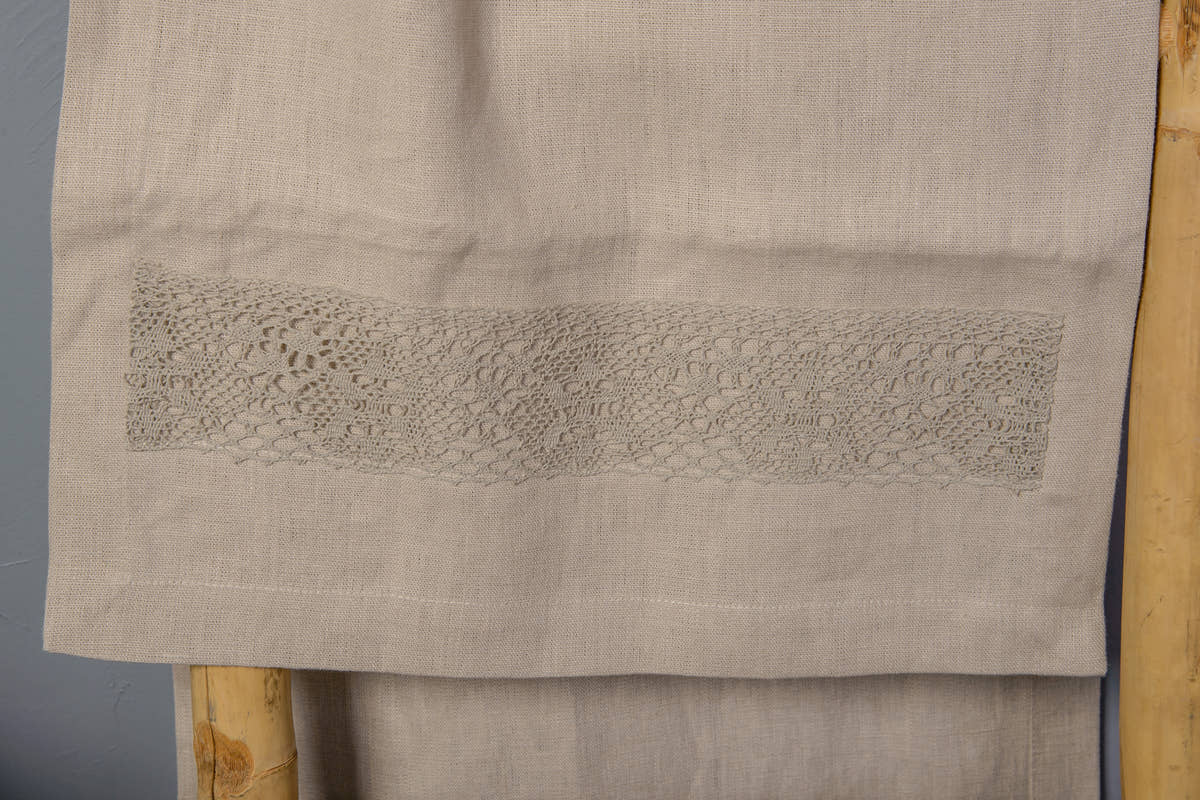 Lace Trim Runner - Natural Linen