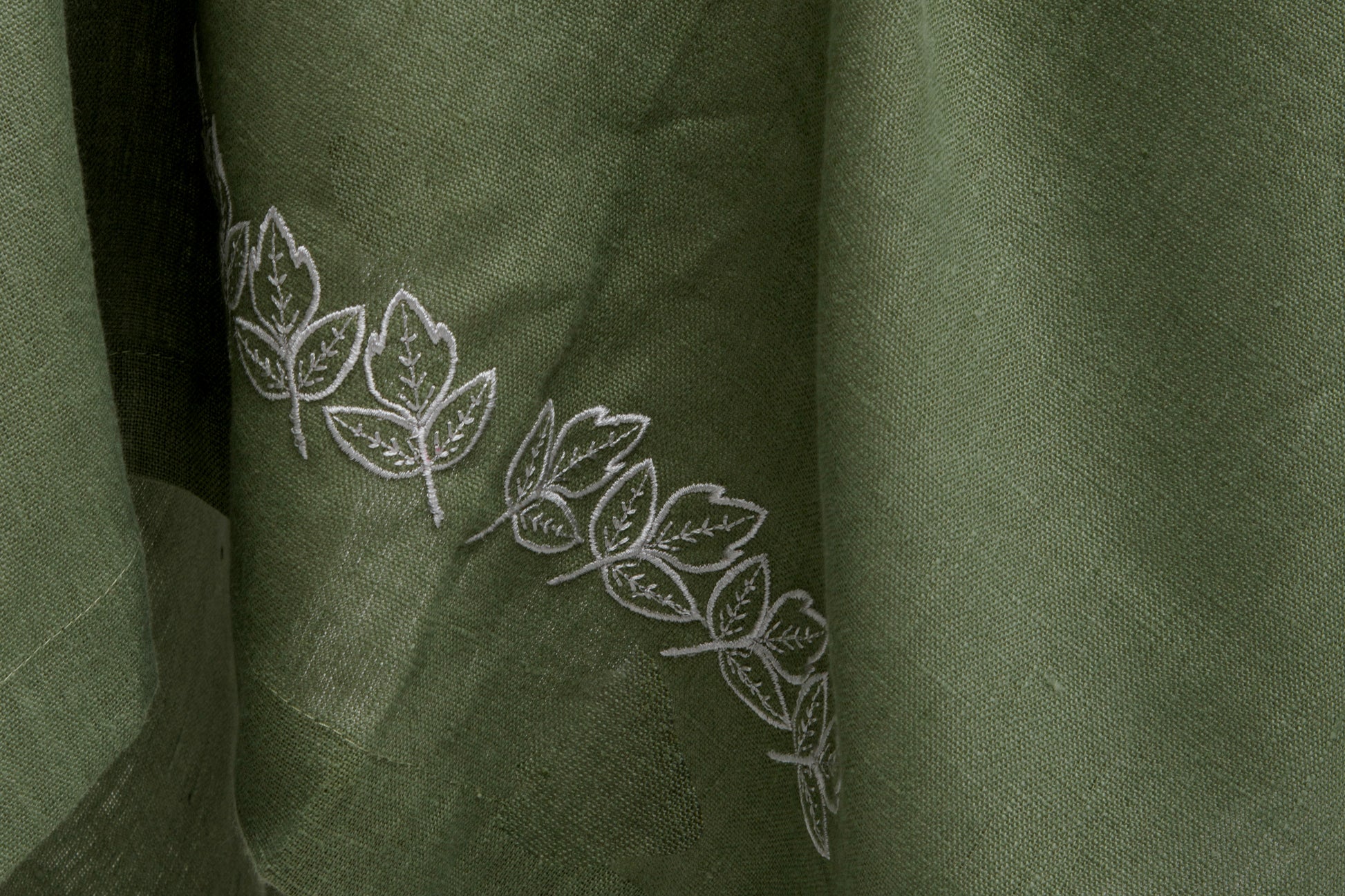 Silver Viburnum Tablecloth